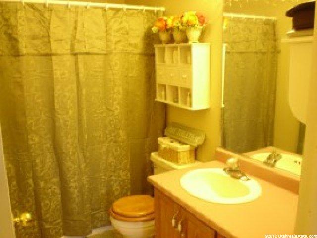 1022 E 30 S, Hyrum, UT 84319 — photo 9