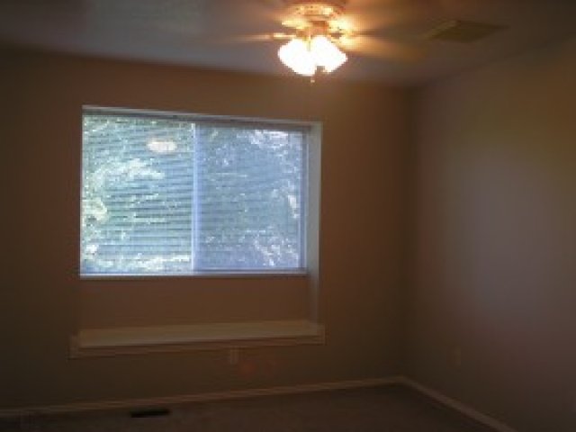 1067 N 60 E, Layton, UT 84041 — photo 6