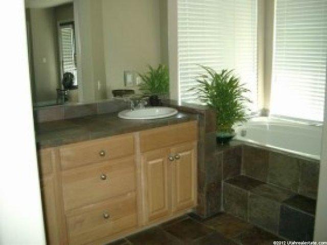 8210 S 2600 E, South Weber, UT 84405 — photo 7