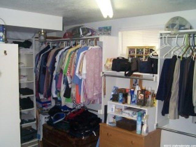 788 W 2400 N, Clinton, UT 84015 — photo 4