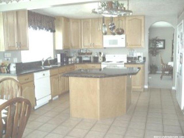 218 E Thornberry Dr E, Draper, UT 84020 — photo 5
