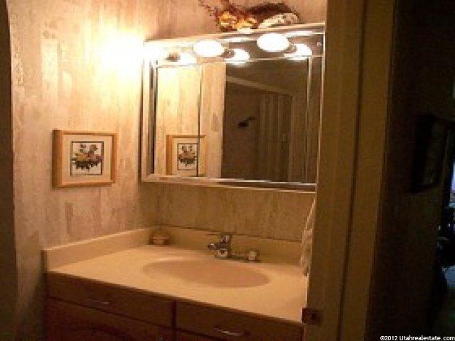 1550 E 5600 S, Holladay, UT 84121 — photo 9