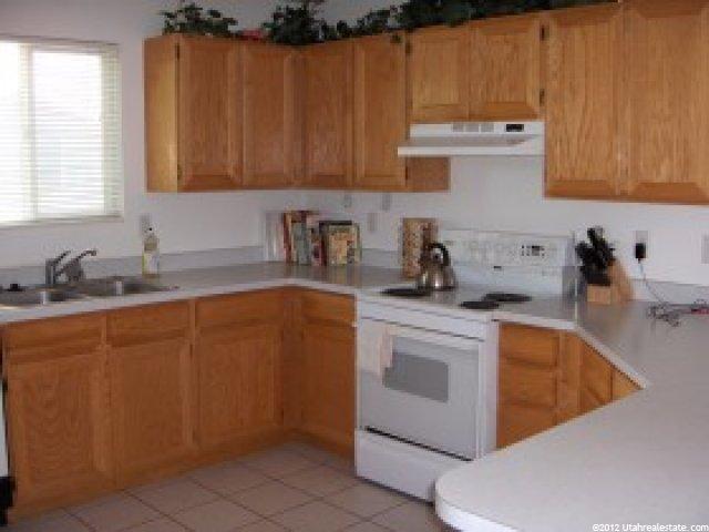 961 W 4375 S, Riverdale, UT 84405 — photo 2