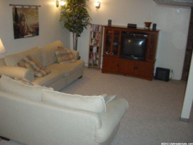 129 E 9200 S, Sandy, UT 84070 — photo 9