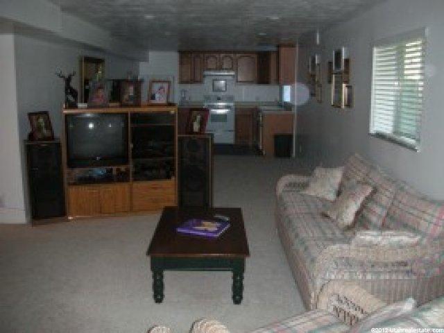 403 S 1400 E, Fruit Heights, UT 84037 — photo 11