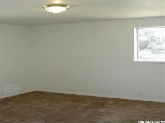 186 Sycamore Cir, Clearfield, UT 84015 — photo 8