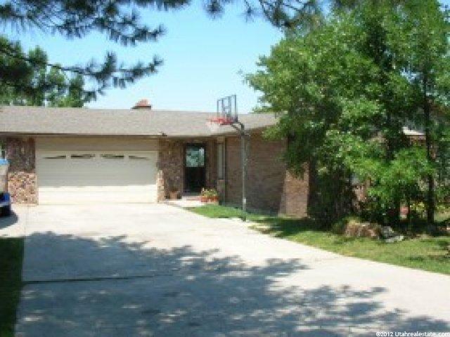 8346 Mesa Dr, Sandy, UT 84093 — photo 2