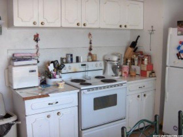 184 N Talbot Dr, Layton, UT 84041 — photo 3