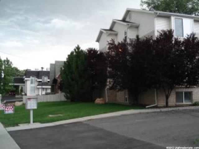 4099 S Highland Dr E, Holladay, UT 84124 — photo 2
