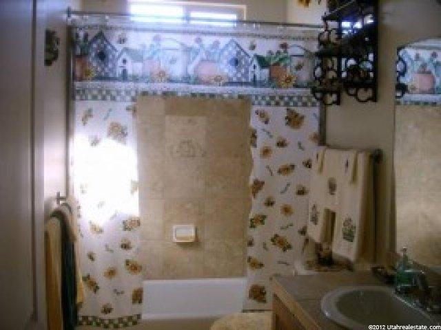 4890 S 5400 W, Hooper, UT 84315 — photo 9