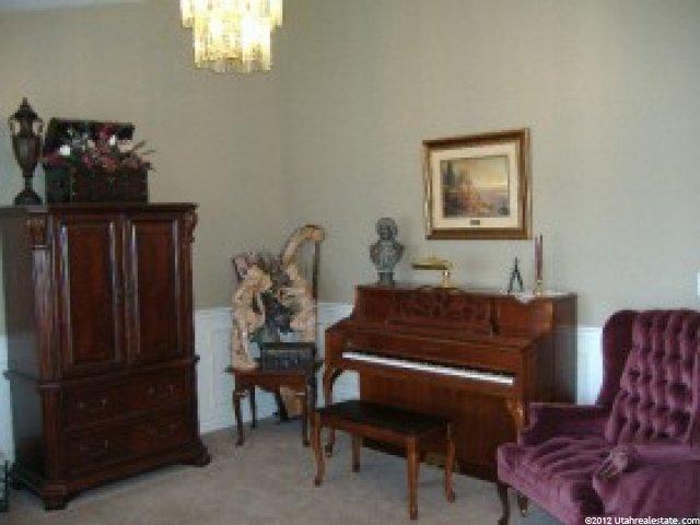 831 Brandon Dr, Kaysville, UT 84037 — photo 5
