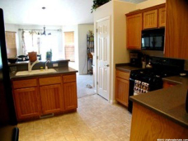 1169 N 1285 W, Clinton, UT 84015 — photo 4
