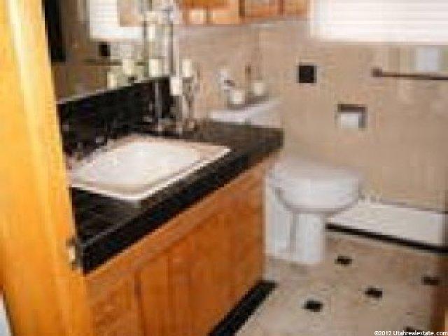 375 S 100 E, Bountiful, UT 84010 — photo 8