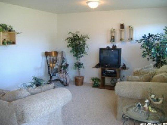 1944 N 1450 W, Clinton, UT 84015 — photo 8