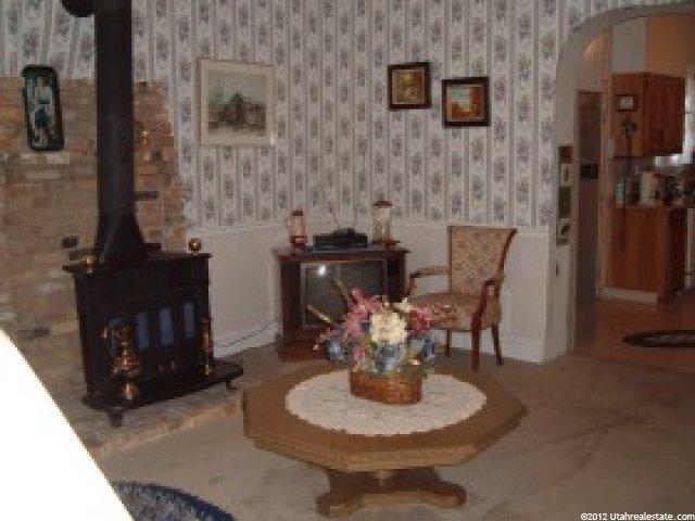 833 N 800 W, West Bountiful, UT 84087 — photo 2