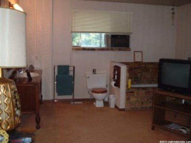 833 N 800 W, West Bountiful, UT 84087 — photo 7