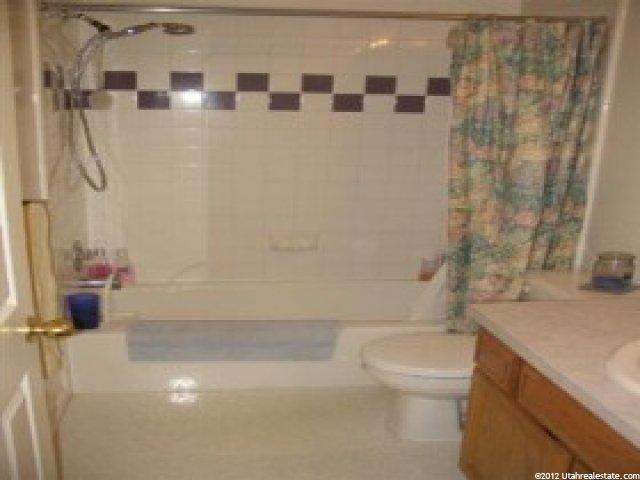 5061 Vista Dr, Roy, UT 84067 — photo 8