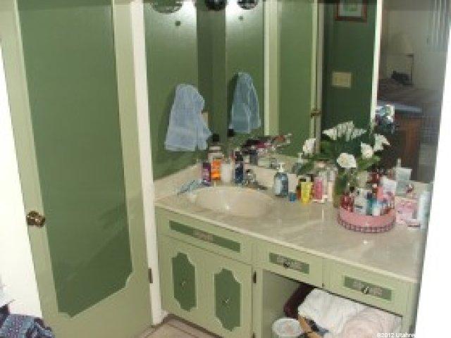 560 N Van Buren Ave, Ogden, UT 84404 — photo 7