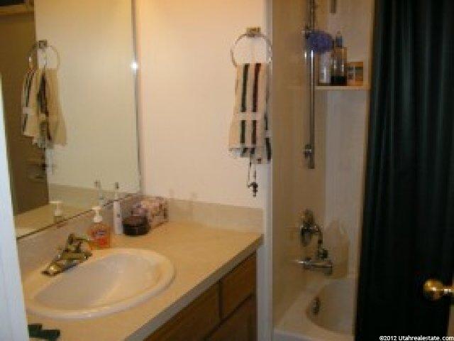 2484 N 2275 W, Clinton, UT 84015 — photo 6