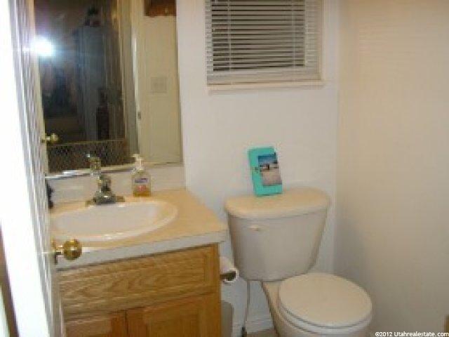 2484 N 2275 W, Clinton, UT 84015 — photo 7