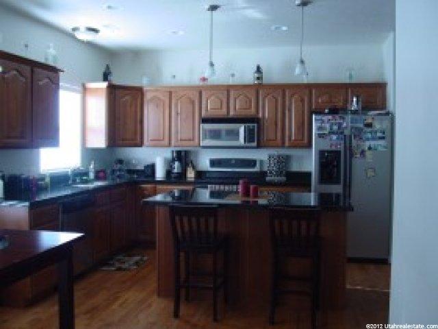 812 Red Sage Ln, Murray, UT 84107 — photo 2