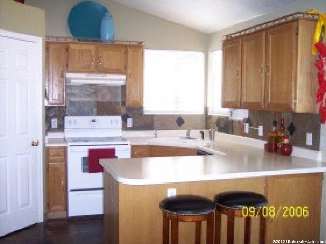 8882 S Laurel Dr E, Sandy, UT 84070 — photo 2