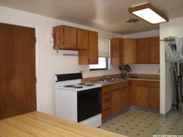 555 W 5510 S, Murray, UT 84123 — photo 3