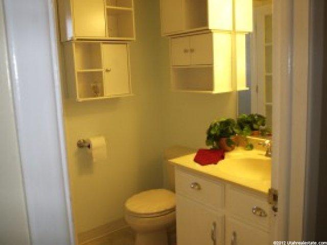 555 W 5510 S, Murray, UT 84123 — photo 5