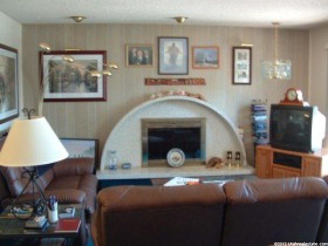 333 W 870 N, Sunset, UT 84015 — photo 8