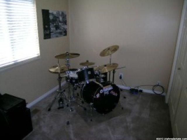 541 W Applewood Dr S, Bountiful, UT 84010 — photo 3
