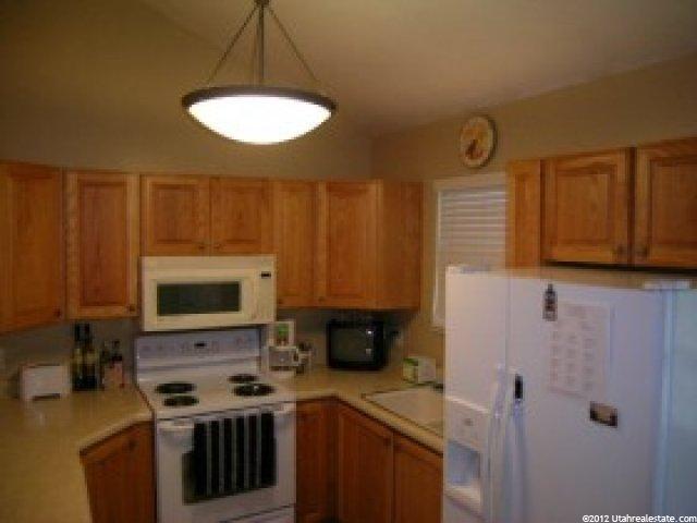 541 W Applewood Dr S, Bountiful, UT 84010 — photo 4