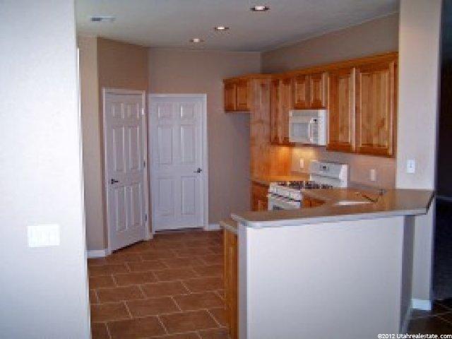 4233 Ambassador Dr, St. George, UT 84790 — photo 2