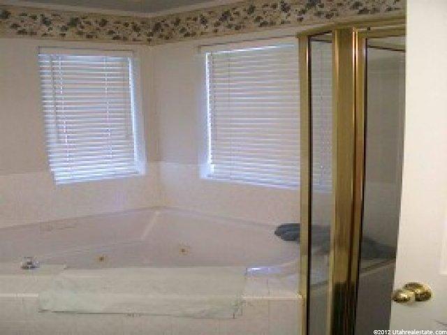 1472 N Evergreen Ln E, Layton, UT 84040 — photo 4