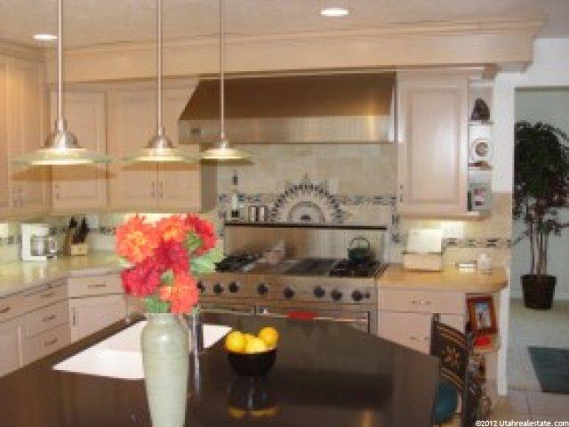 413 E 3325 N, North Ogden, UT 84414 — photo 3