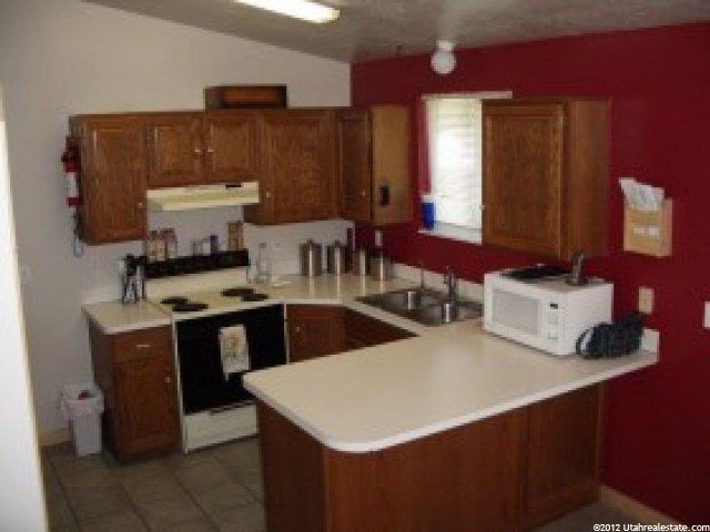 637 N 1360 W, Clinton, UT 84015 — photo 5