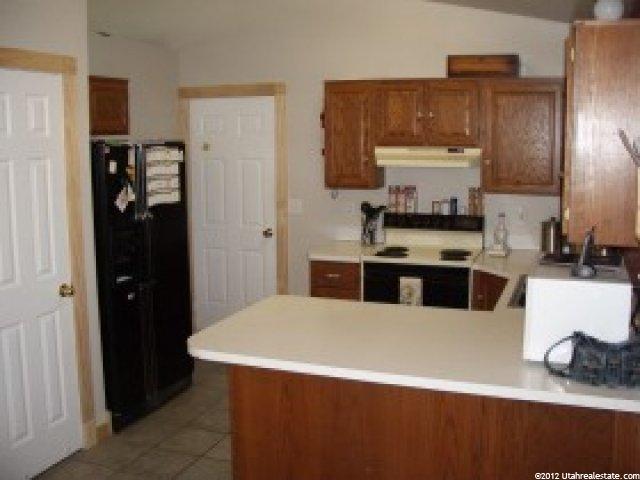 637 N 1360 W, Clinton, UT 84015 — photo 6