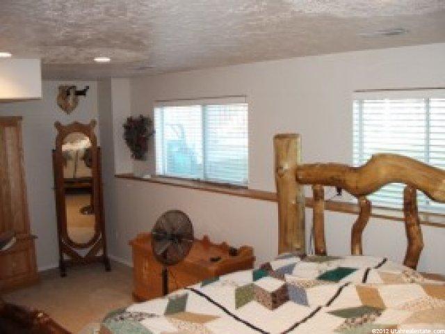 637 N 1360 W, Clinton, UT 84015 — photo 9