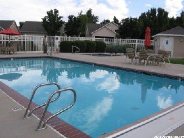579 E Villager Ln S, Midvale, UT 84047 — photo 2