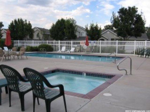 579 E Villager Ln S, Midvale, UT 84047 — photo 3