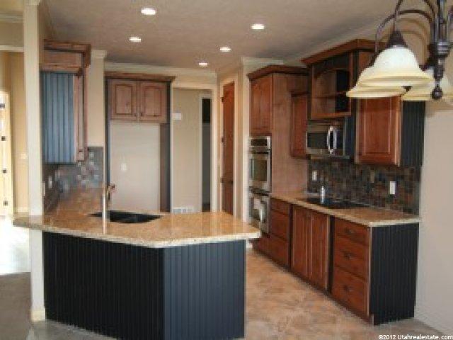 2062 S 550 W, Syracuse, UT 84075 — photo 2