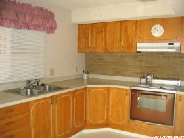 720 E 1400 N, Bountiful, UT 84010 — photo 3