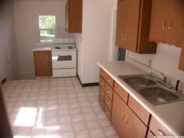 235 W Main St, Mt Pleasant, UT 84647 — photo 3