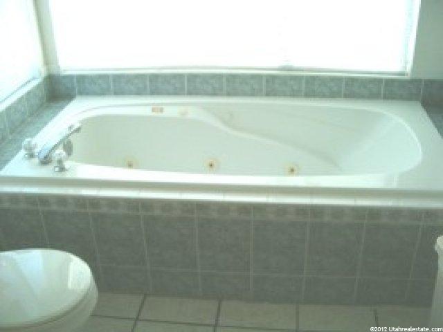 1694 N 2225 W, Clinton, UT 84015 — photo 2