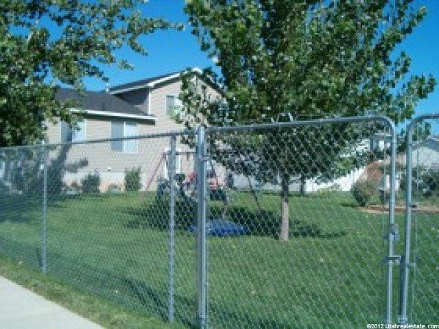 1694 N 2225 W, Clinton, UT 84015 — photo 3
