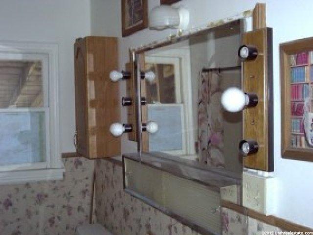 514 Maple St, Clearfield, UT 84015 — photo 5