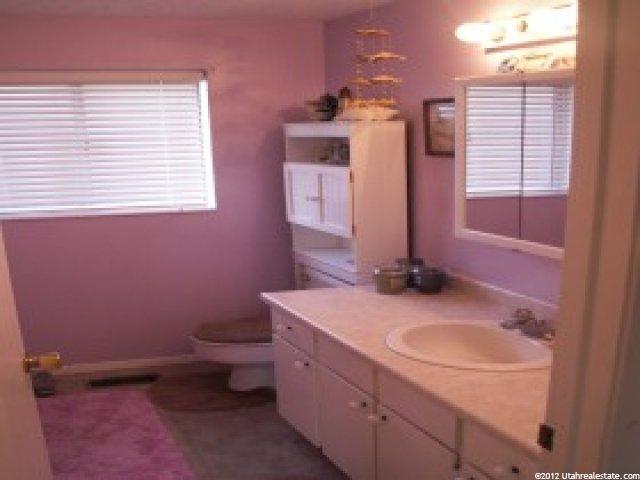 608 E 300 S, Hyrum, UT 84319 — photo 6