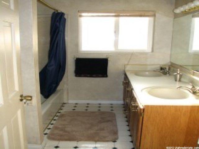 1623 E Surrey Ln S, Murray, UT 84121 — photo 9