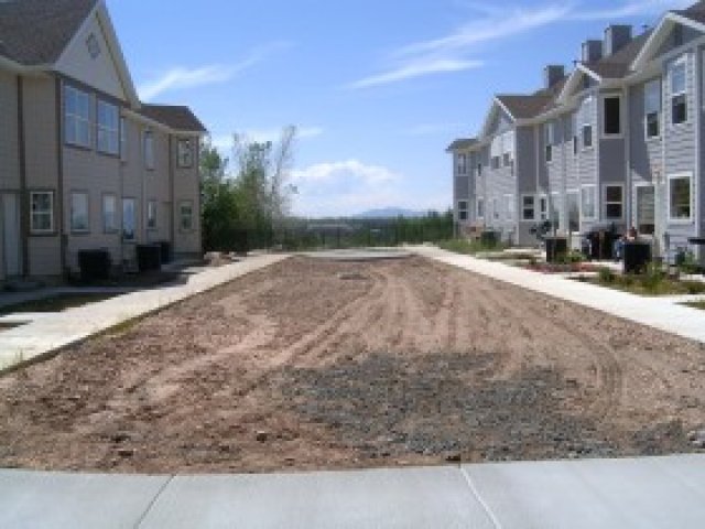 576 E Sellwood Ct, Ogden, UT 84401 — photo 3