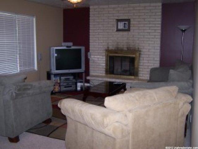 568 W 1460 N, Clinton, UT 84015 — photo 5