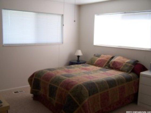 568 W 1460 N, Clinton, UT 84015 — photo 6